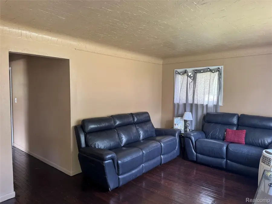 8103 Fielding Street, Detroit, MI 48228 - Image #2