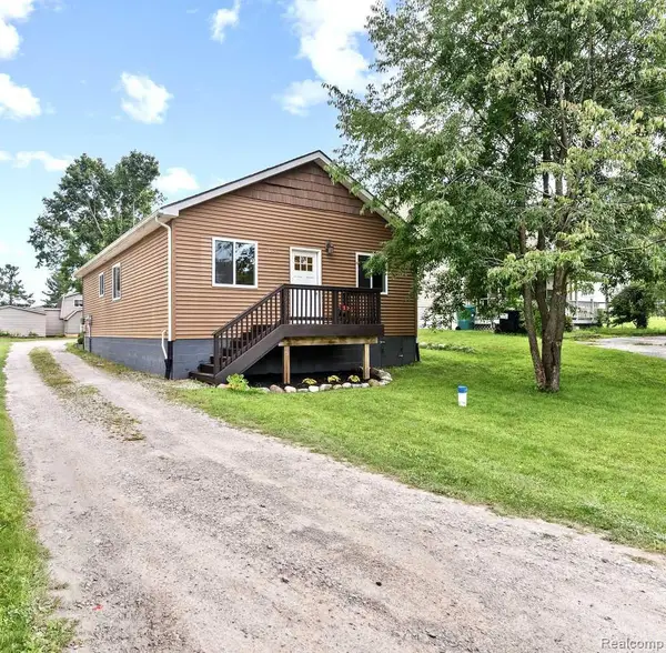 3333 Junior, Pinckney, MI 48169