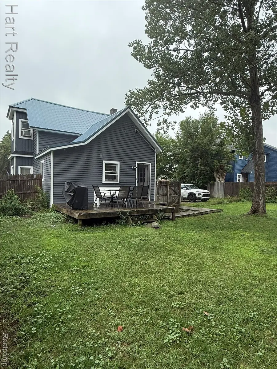320 N Port Crescent Street, Bad Axe, MI 48413 - Image #2