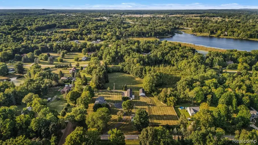 8636 Tindall Road, Davisburg, MI 48350 - Image #3