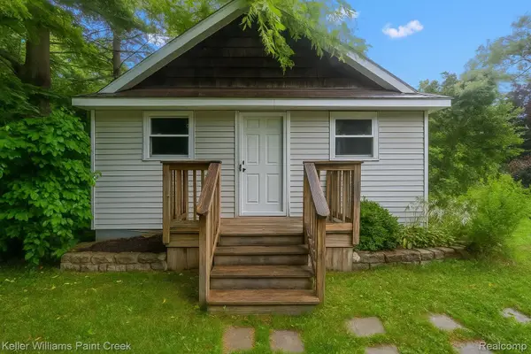 784 Heights, LakeOrion, MI 48362