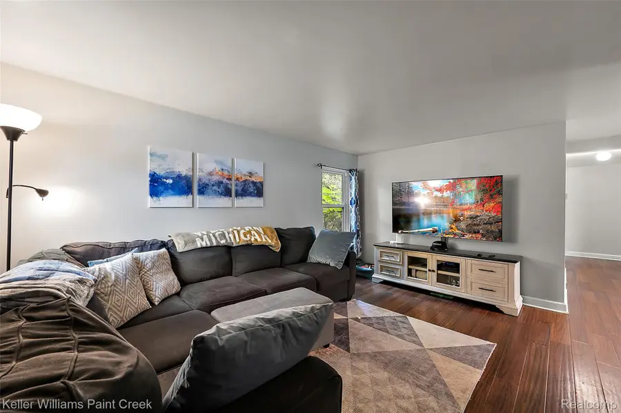 784 Heights, Orion, MI 48362 - Image #3