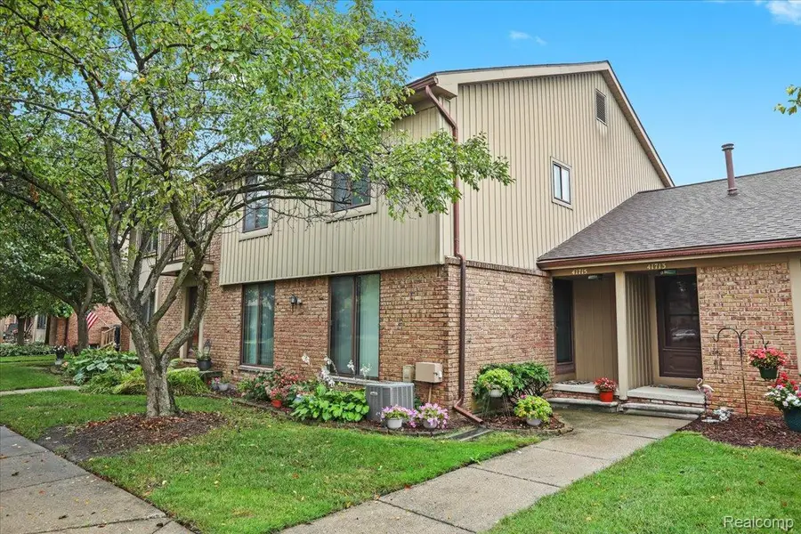 41715 Bedford Drive, Canton, MI 48187 - Image #2