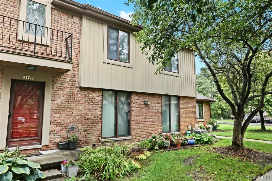 41715 Bedford Drive, Canton, MI 48187 - Image #3
