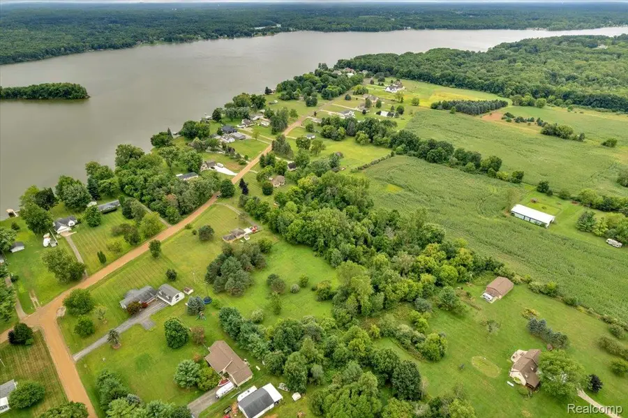 5416 Sandy Lane, Columbiaville, MI 48421 - Image #2