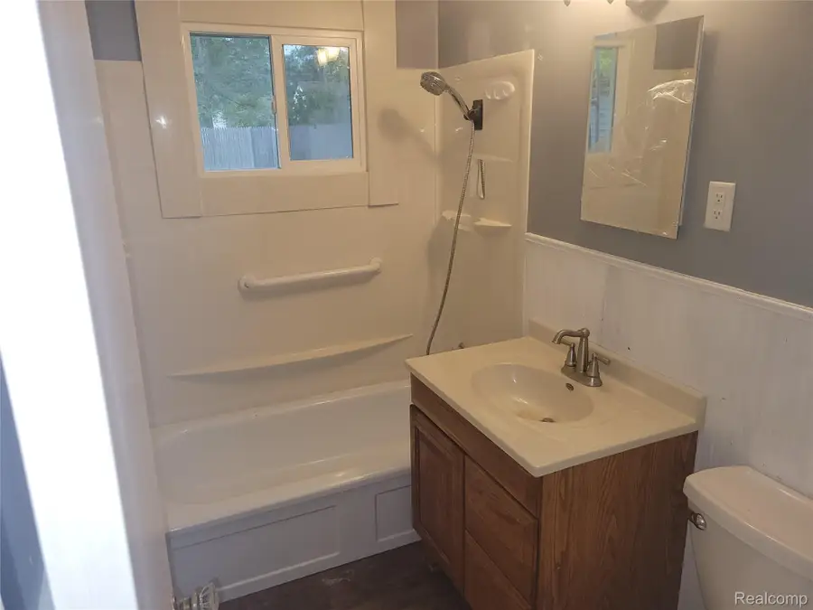 213 Broadway Boulevard, Battle Creek, MI 49037 - Image #3