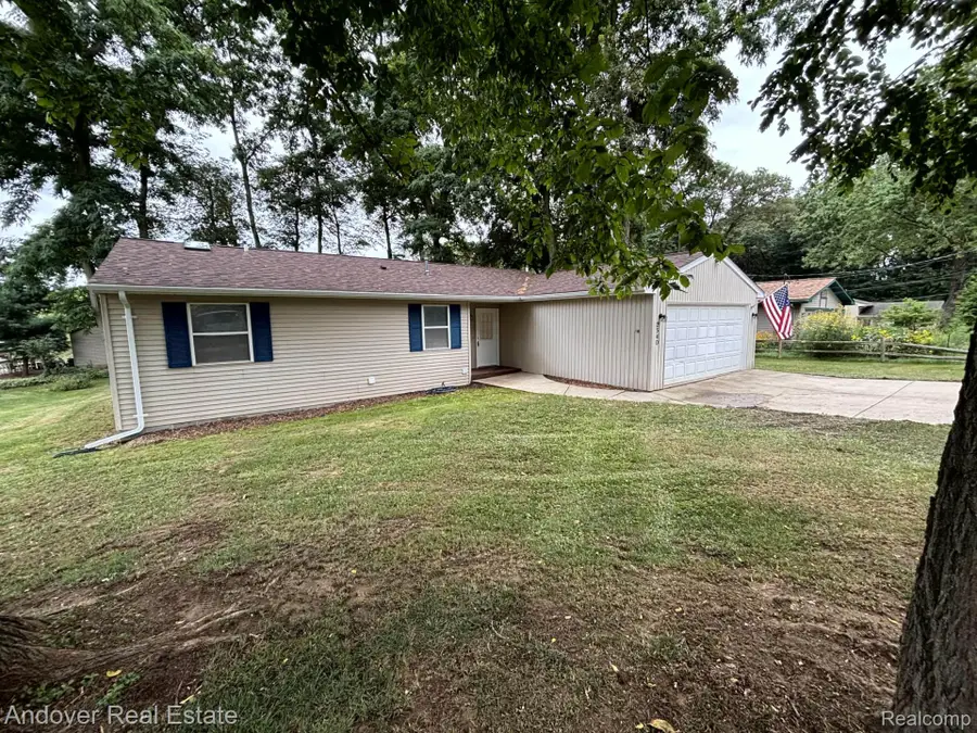 2540 Lister Drive, Pinckney, MI 48169 - Image #3