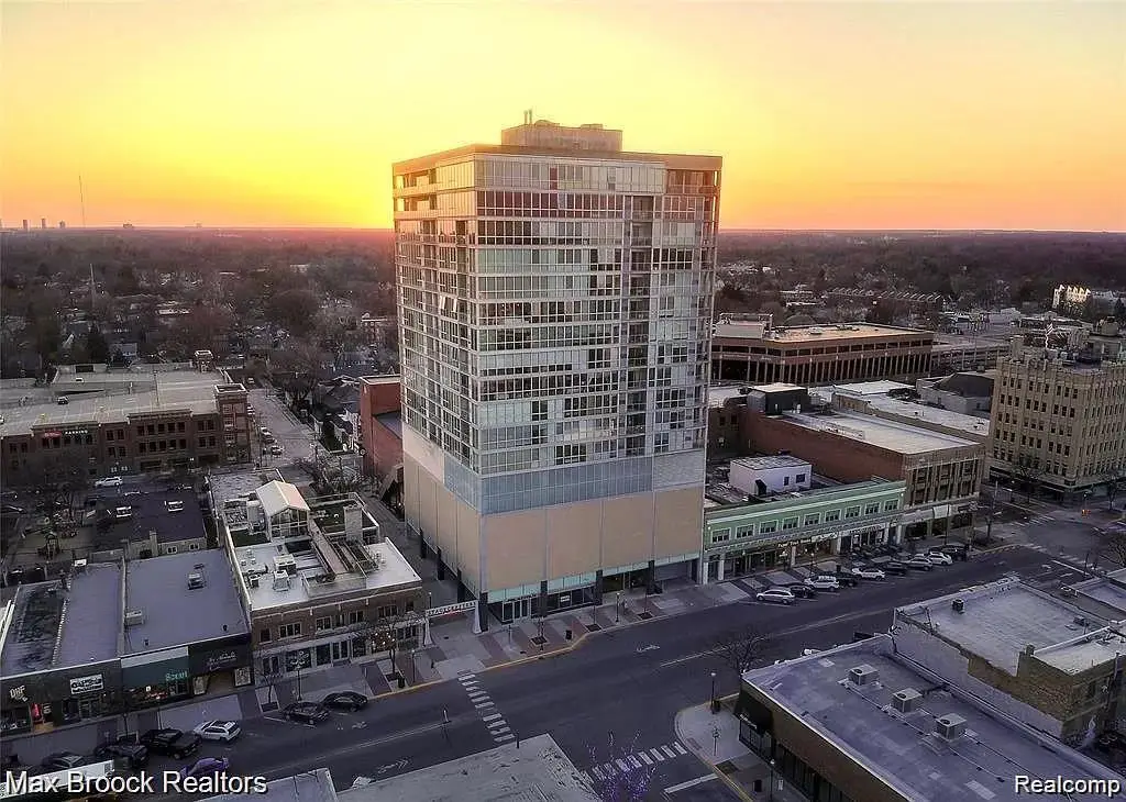 432 S Washington Ave Unit 1704, Royal Oak, MI 48067 - Image #1