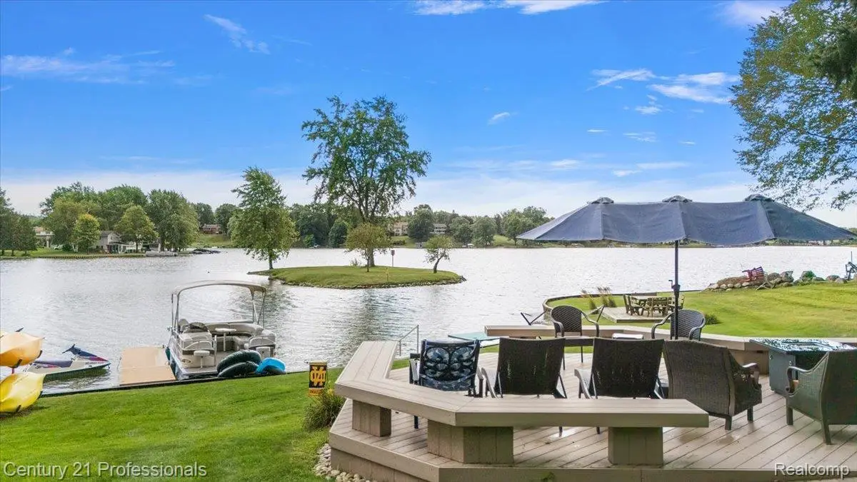 1463 Pebble Creek Drive, Metamora, MI 48455 - Image #1