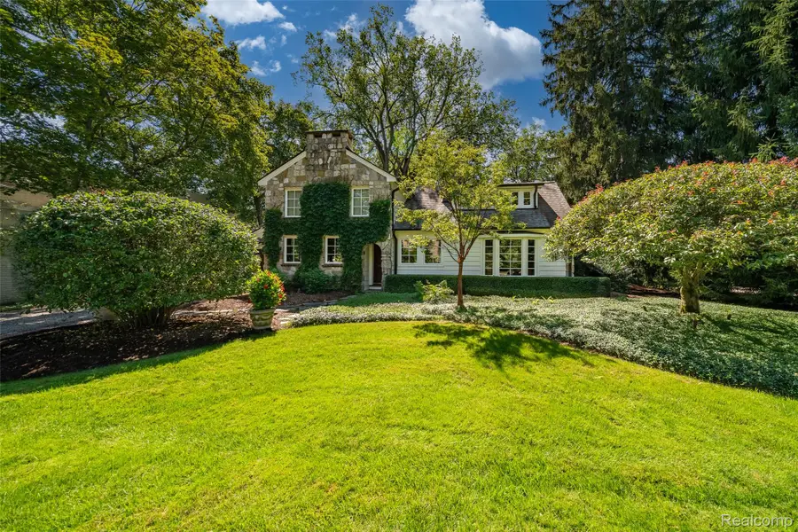 485 Harmon Street, Birmingham, MI 48009 - Image #2