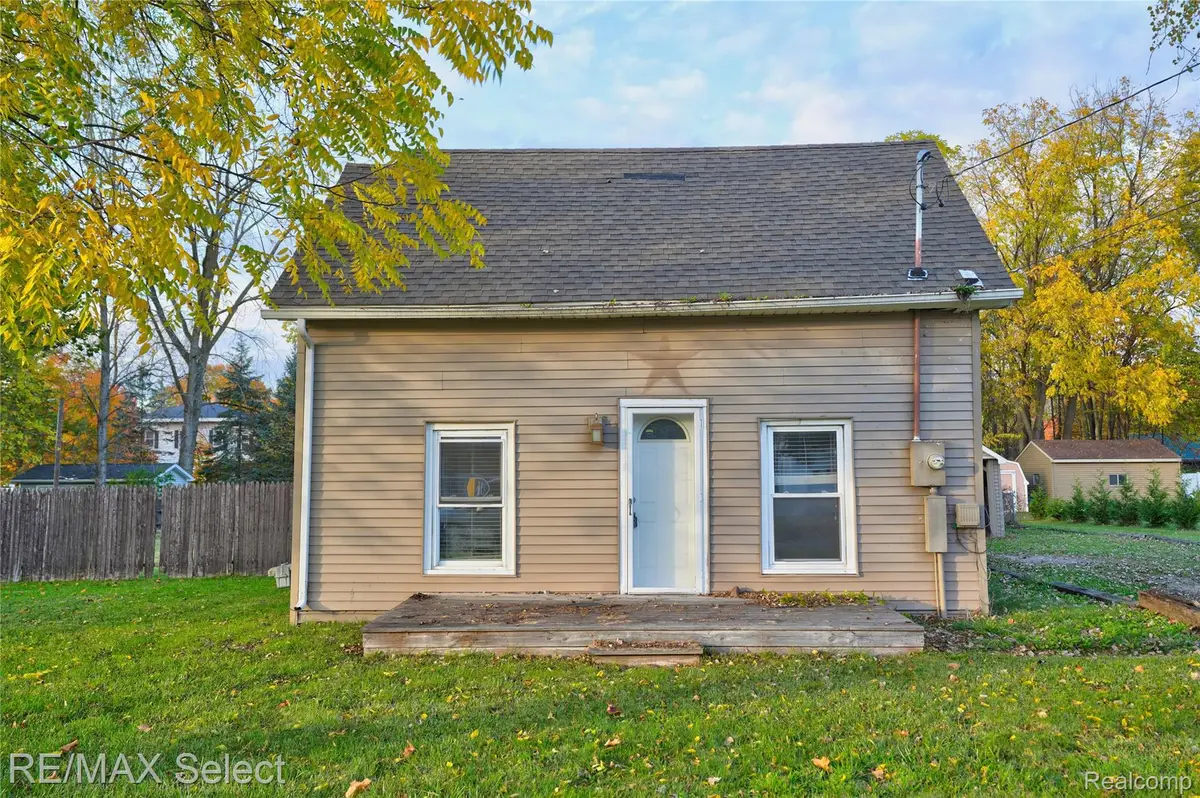 631 Center Street, Chesaning, MI 48616 - Image #1