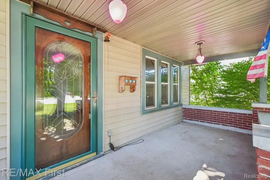 2931 Auburn Road, Auburn Hills, MI 48326 - Image #2