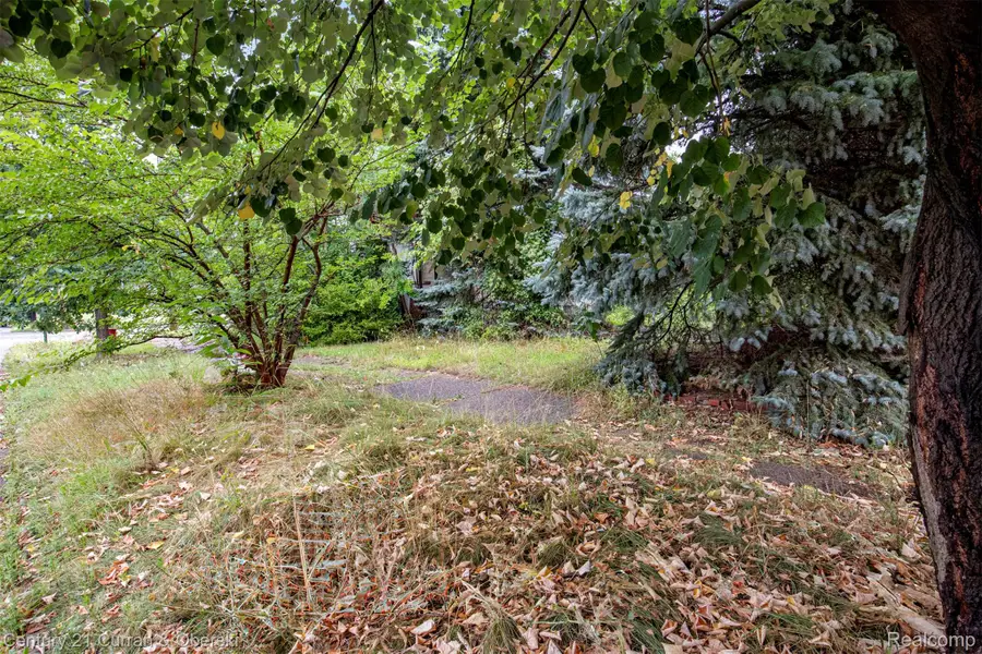 435 King Street, Detroit, MI 48202 - Image #2