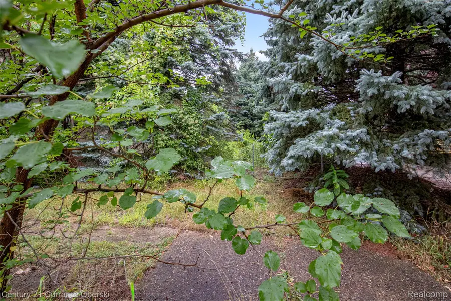 435 King Street, Detroit, MI 48202 - Image #3