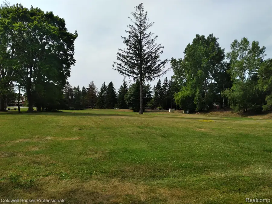 2530 South Boulevard W, Rochester Hills, MI 48309 - Image #3