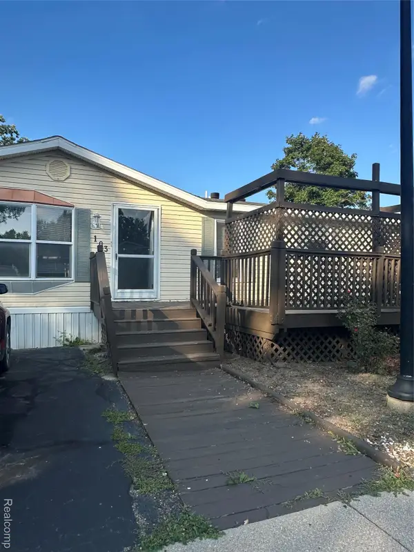 103 Chinkapin Rill, Fenton, MI 48430