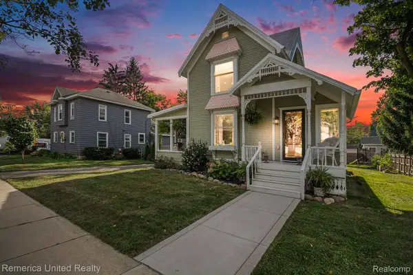 310 S Grand Avenue, Fowlerville, MI 48836