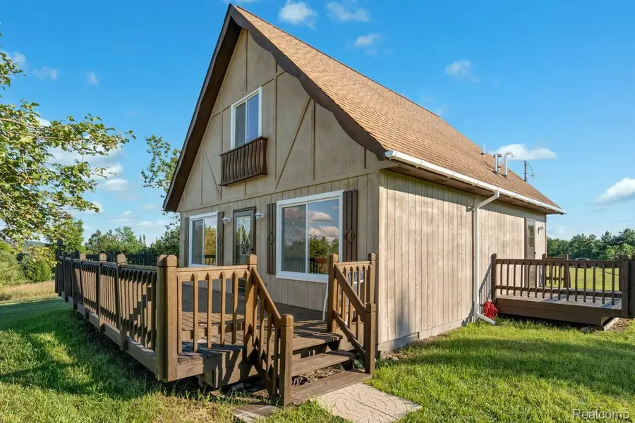 9720 E Kellyville Road, Atlanta, MI 49709 - Image #2