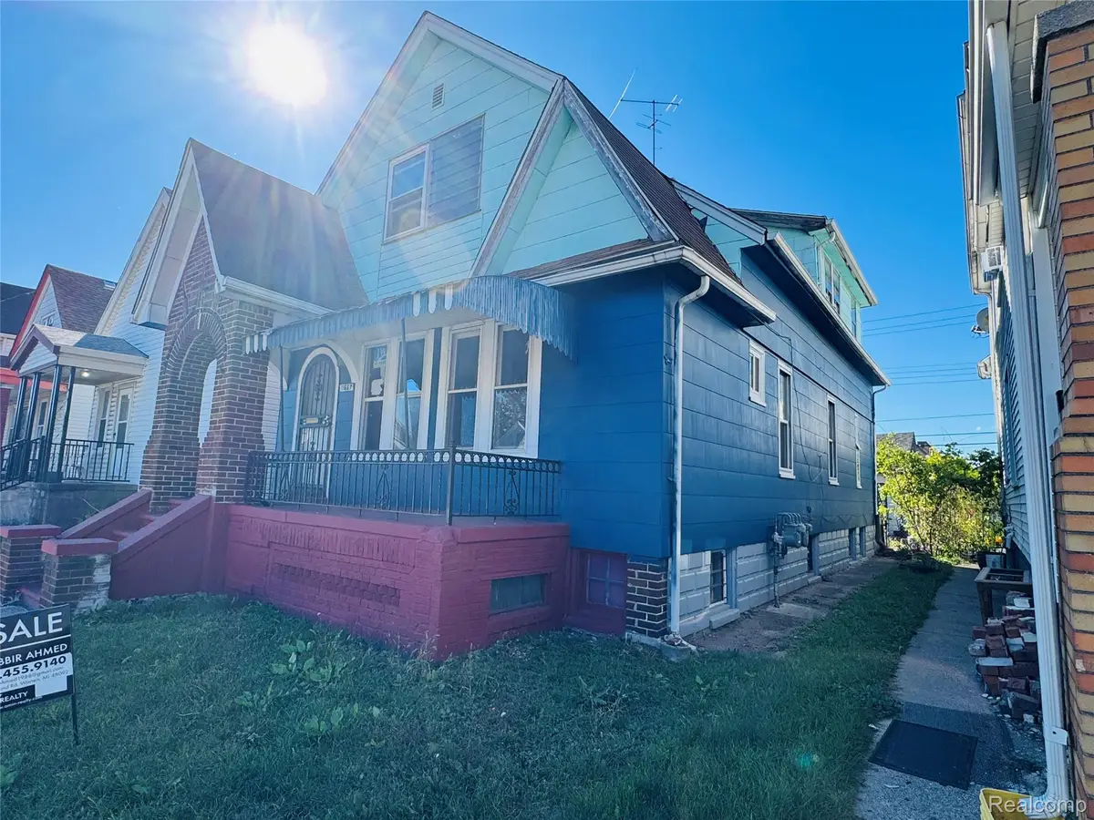 11667 Mitchell Street, Hamtramck, MI 48212 - Image #1