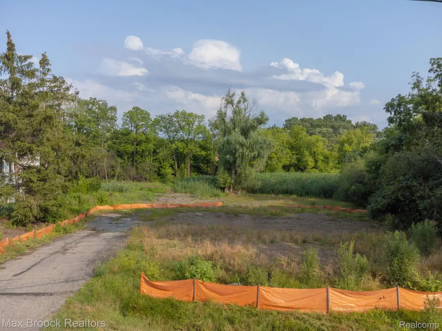 4053 Harbor Vista Drive, Orchard Lake Village, MI 48323 - Image #2