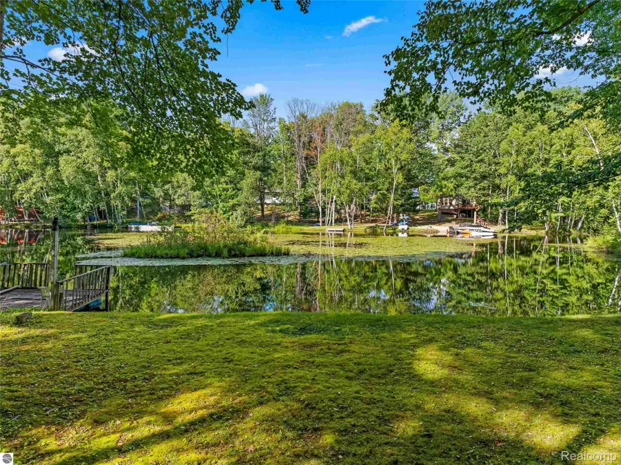 7033 Wc Cross Drive Ne, Manistee Lake, MI 49646 - Image #3