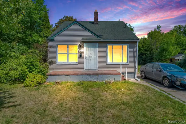 7396 Stahelin Avenue, Detroit, MI 48228