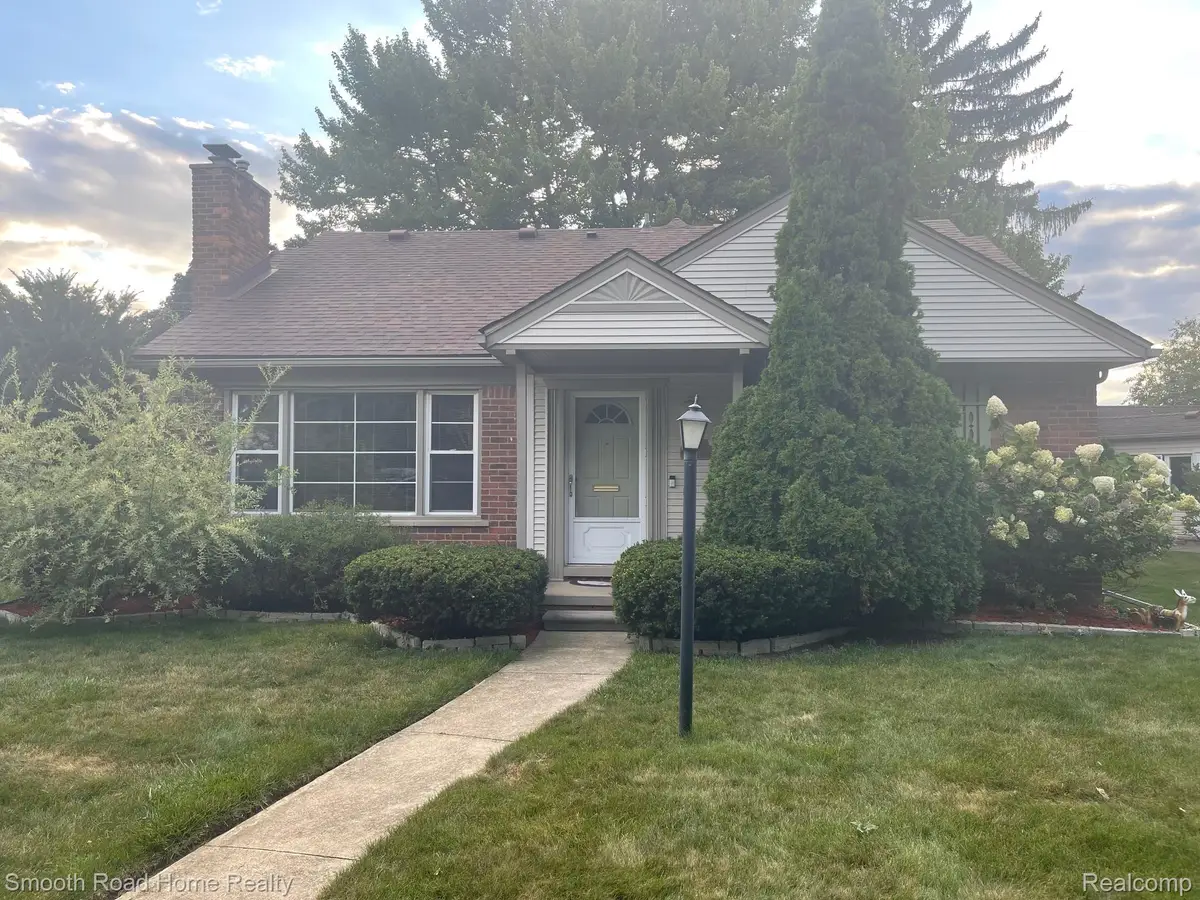 1414 Fairway Court, Dearborn, MI 48124 - Image #1