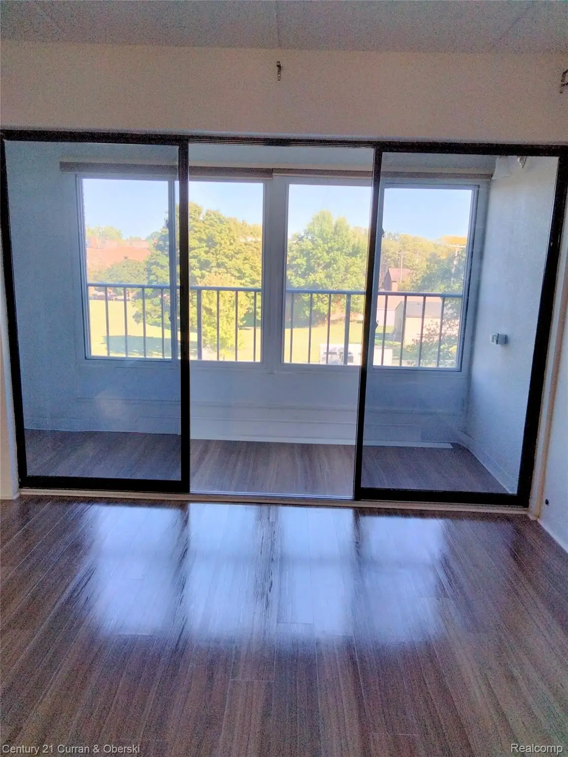 21800 Morley Avenue #211, Dearborn, MI 48124 - Image #1