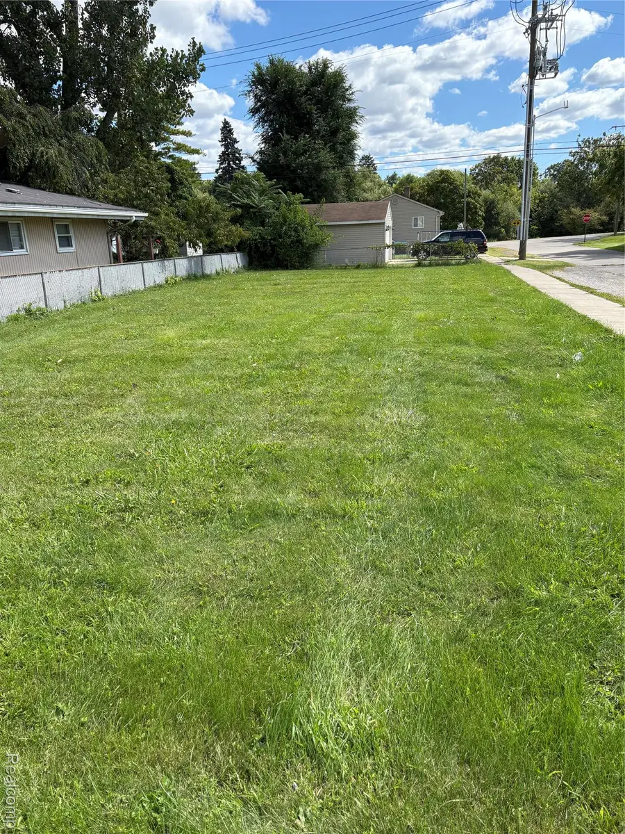 15802 Beech Daly Road, Redford, MI 48239 - Image #2