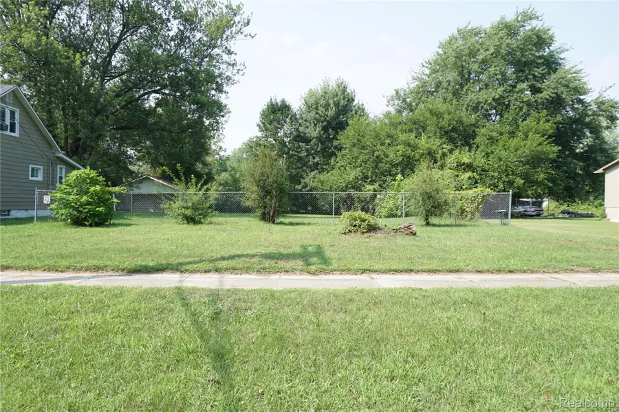 Vacant Florence Street, Inkster, MI 48141 - Image #2