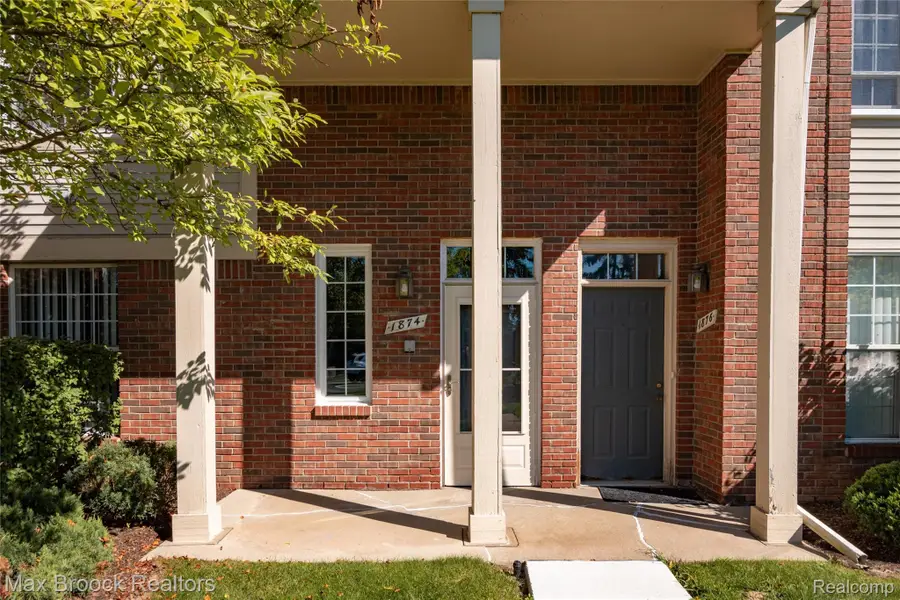 1874 Flagstone Circle, Rochester, MI 48307 - Image #2