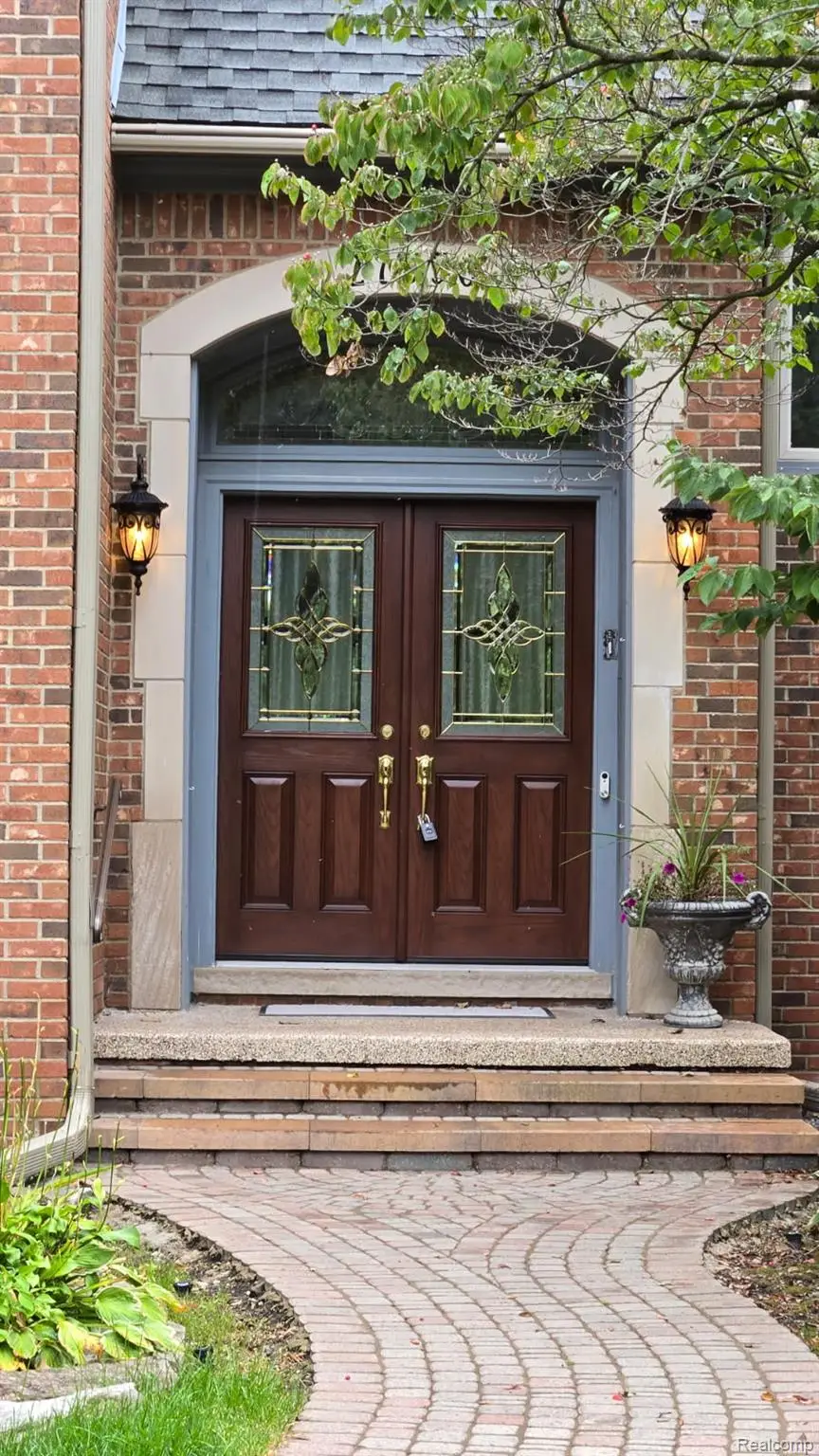 27950 Copper Creek Lane, Farmington Hills, MI 48331 - Image #3