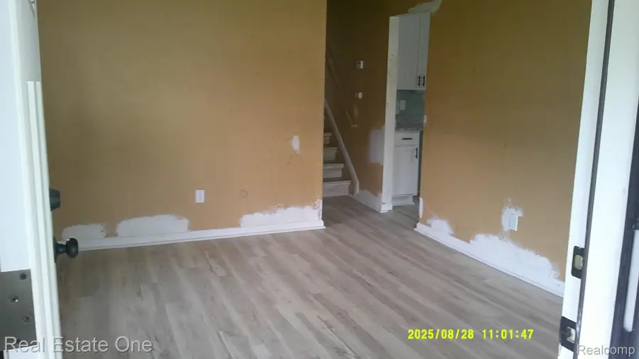 7716 Artesian Street, Detroit, MI 48228 - Image #3