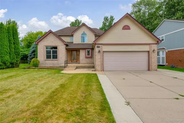 34276 Cherry Hill Lane, Chesterfield, MI 48047