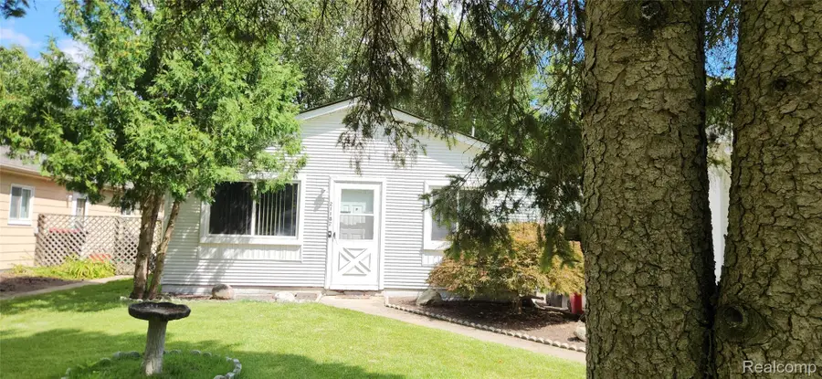 21182 Poinciana St., Southfield, MI 48033 - Image #2