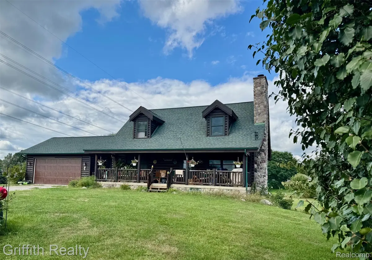 5748 W Coon Lake Road, Howell, MI 48843 - Image #1