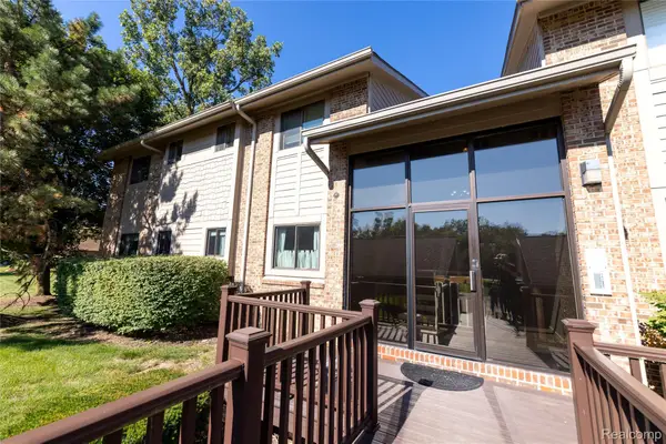 11733 Sycamore Drive #7, Plymouth, MI 48170