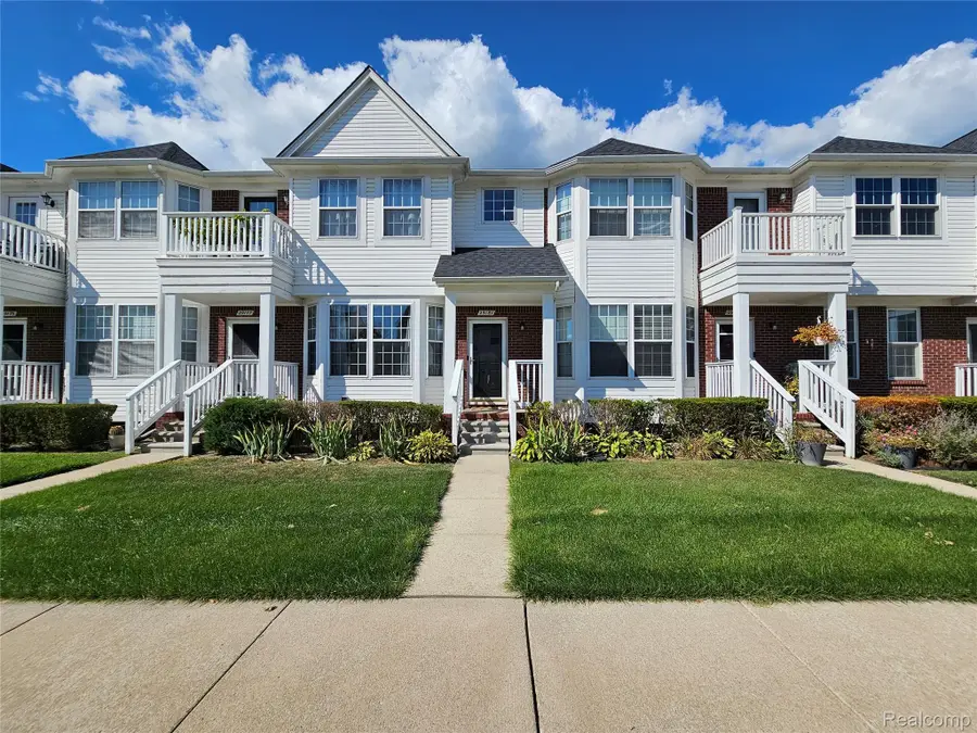 29181 Philadelphia Drive #40, Chesterfield, MI 48051 - Image #2