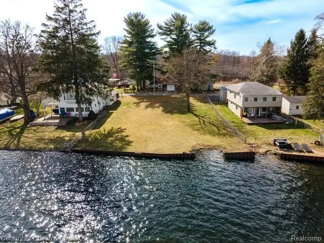 5031 Pine Drive, Leoni, MI 49201 - Image #3