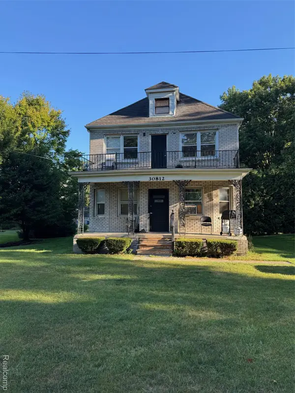 30812 Fink Avenue, FarmingtonHills, MI 48336