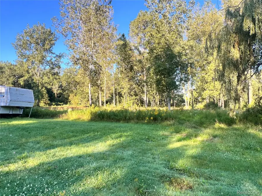 8085 W Newburg Road, Exeter, MI 48117 - Image #2