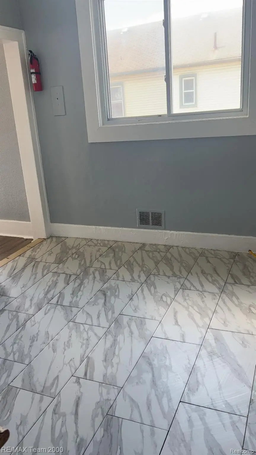 1370 Garfield Avenue, Lincoln Park, MI 48146 - Image #3