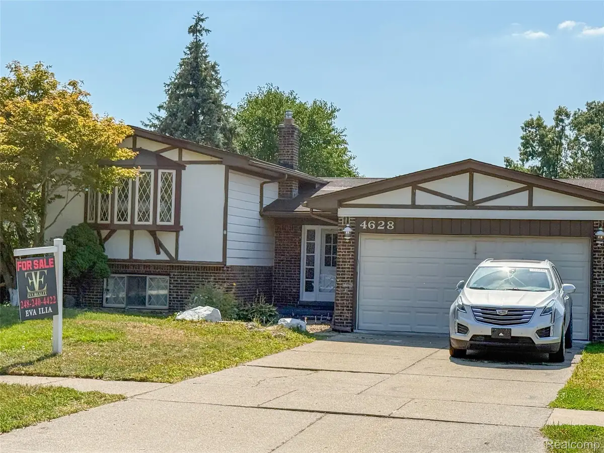 4628 Dickson Drive, Sterling Heights, MI 48310 - Image #1