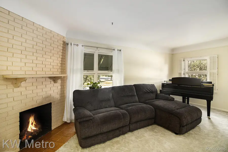 719 W 12 Mile Road, Royal Oak, MI 48073 - Image #2