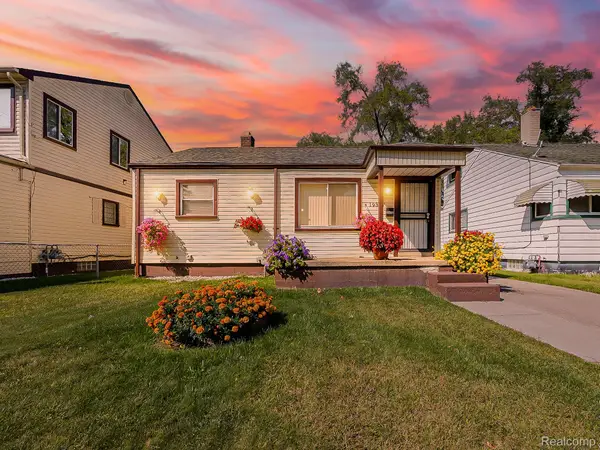 19307 Fenmore Street, Detroit, MI 48235