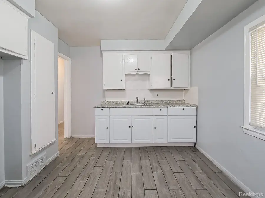 19307 Fenmore Street, Detroit, MI 48235 - Image #2