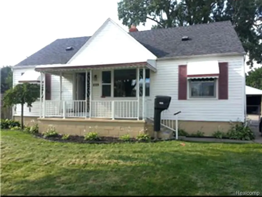 1529 E Muir Avenue, Hazel Park, MI 48030 - Image #3