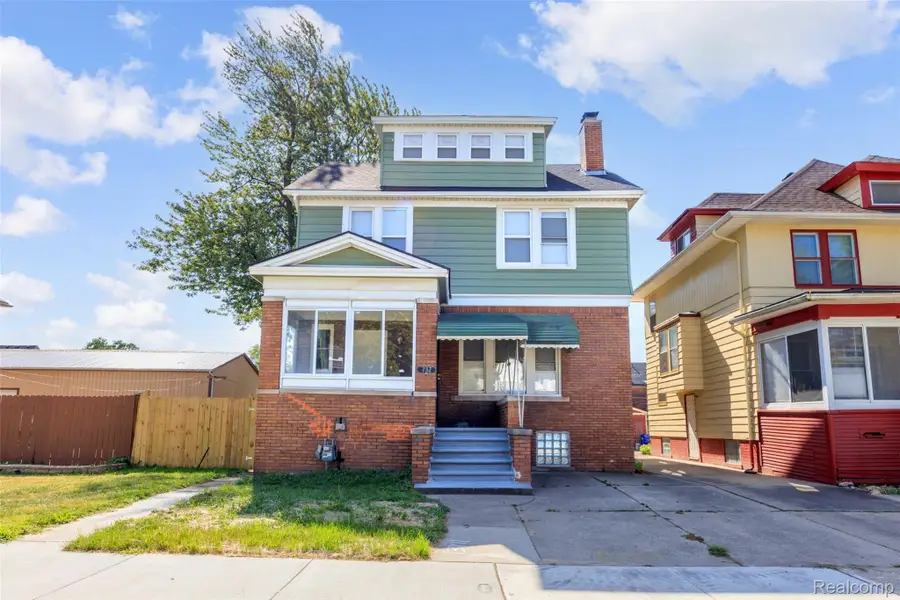 737 Webb Street, Detroit, MI 48202 - Image #2