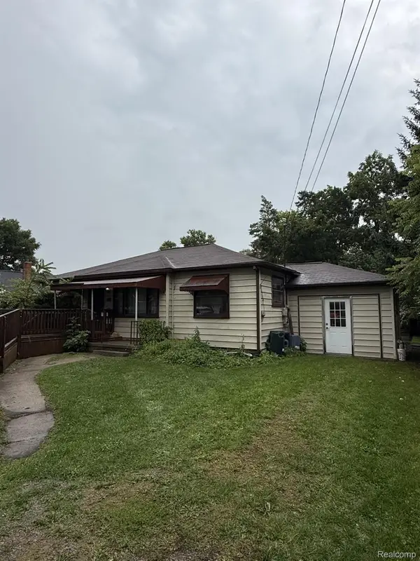 160 N 4th Street, Freeland, MI 48623
