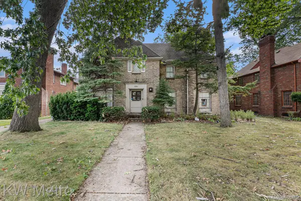 18318 Birchcrest Drive, Detroit, MI 48221